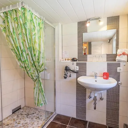 Berggasthof Riefenkopf 여관 *