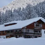 Han/Misafirhane Berggasthof Riefenkopf *